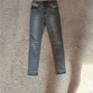 KanCan Women's Light Gray Skinny Jeans